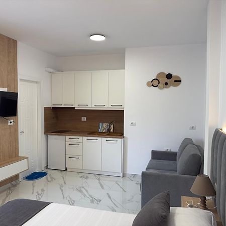 Voda Apartments Ksamil Exteriör bild